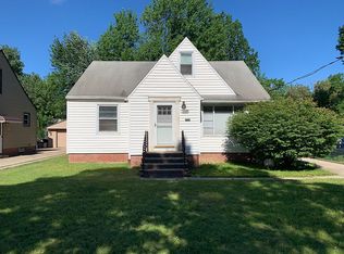1664 Brainard Rd, Lyndhurst, OH 44124
