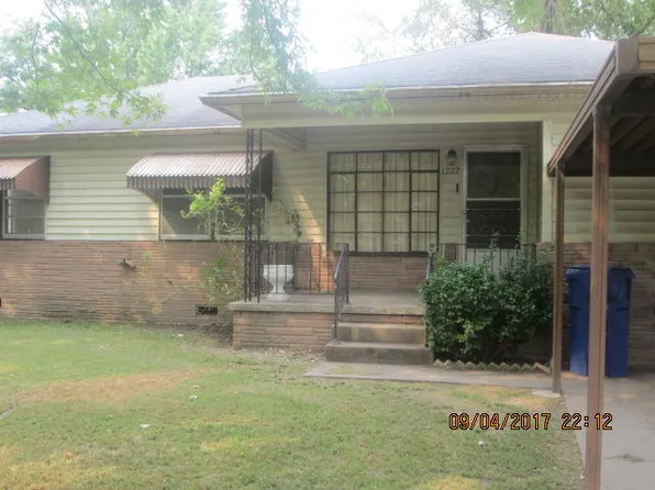 1227 Ne #B, Miami, OK 74354