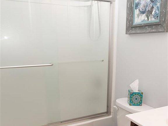 5th image of 2510 Bloomsbury Manor Dr