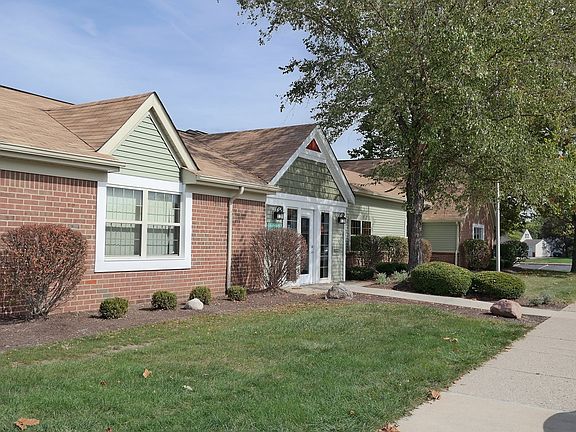 5th image of 2302 Windsong Dr #2255F