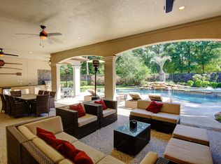 10 Balmoral Pl, Spring, TX 77382