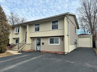 18113 Orleans Dr, Hazel Crest, IL 60429