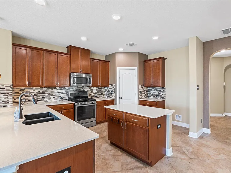 100 Speckle Park Dr — Photo 12