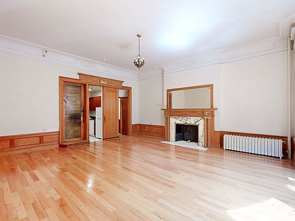 5th image of 35 W 69th St APT 2F