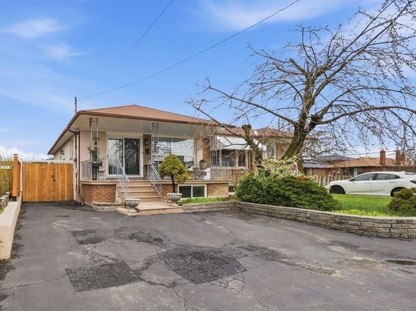 1257 Alexandra Ave, Mississauga, ON L5E 2A7
