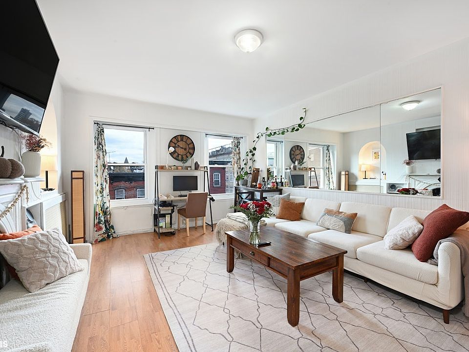 1st image of 902 Park Ave APT 4