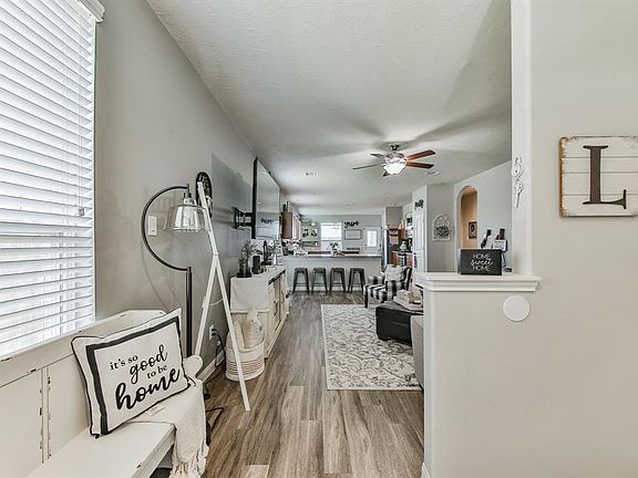 5th image of 9602 Yellow Rose Dr
