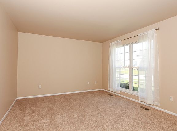 3rd image of 21241 W Covington Dr