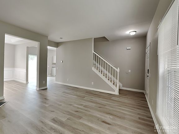 3rd image of 1326 Peach Park Ln