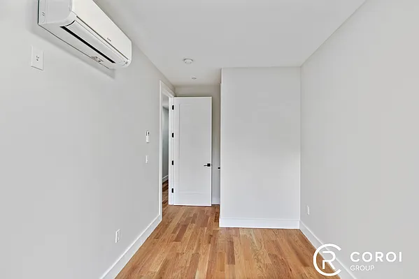 Rented by Coroi Corp | media 11