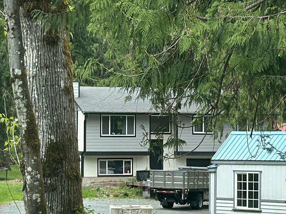 1st image of 20405 7th St E