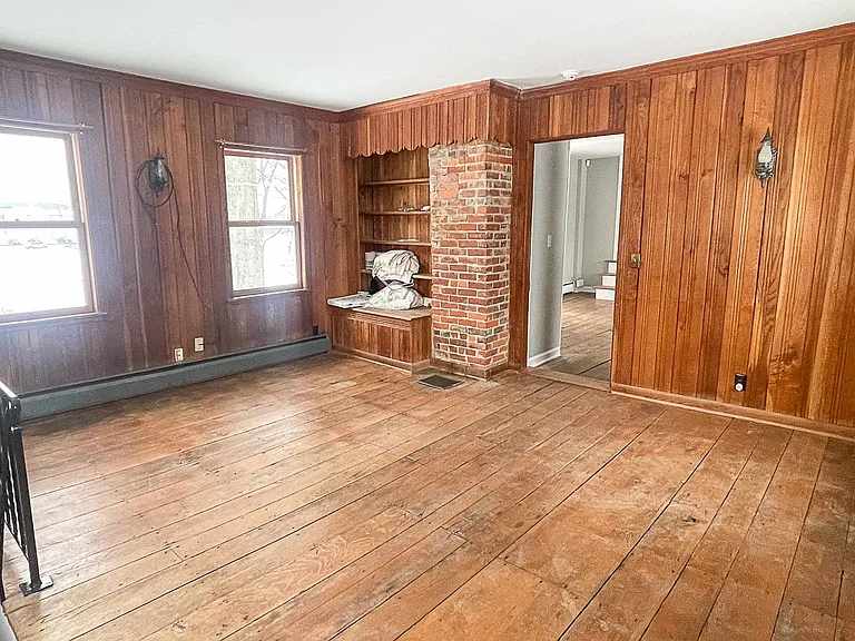 Owner's Den off Bedroom