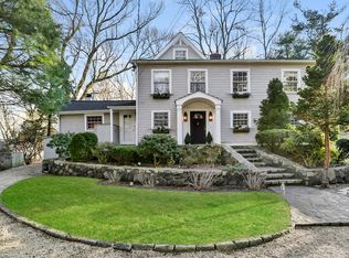 15 Sunswyck Rd, Darien, CT 06820