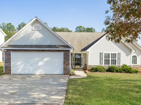 5375 Yellow Pine Dr, McDonough, GA 30252