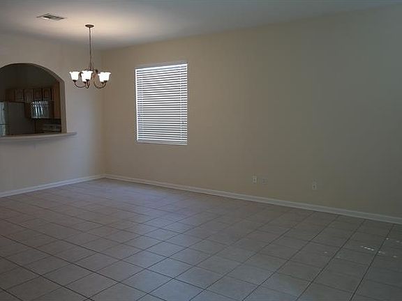 3rd image of 2638 Daulby St