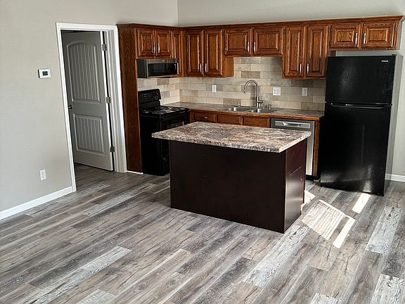 3rd image of 2407 S Outer Rd #122