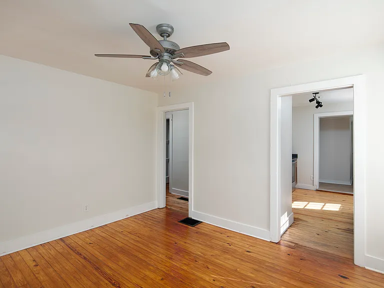 277 Elmwood Dr — Photo 9