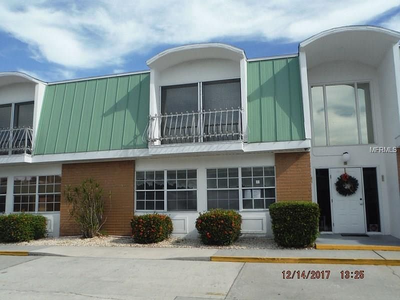 1st image of 22333 Edgewater Dr #B