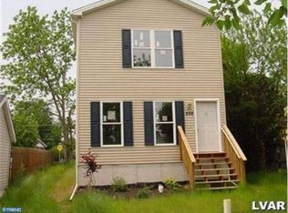 887 4th St, Whitehall, PA 18052