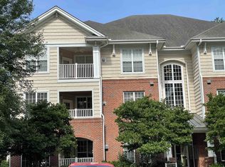 121 Providence Gln, Chapel Hill, NC 27514