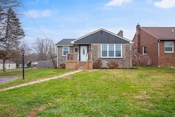 1st image of 108 Golf Ave