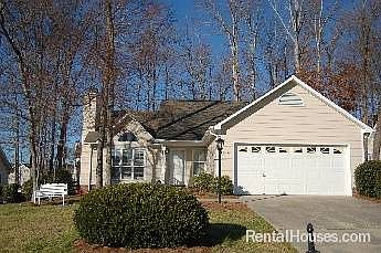 4th image of 4030 Huntmeadow Dr
