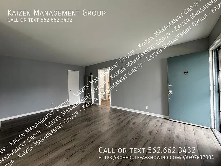 1862 Pine Ave #1 — Photo 9