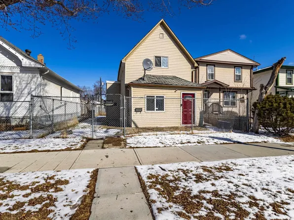 9328 106a Ave NW, Edmonton, AB T5H 0S7