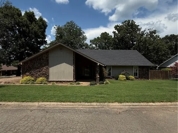 504 Robin Ln, Van Buren, AR 72956