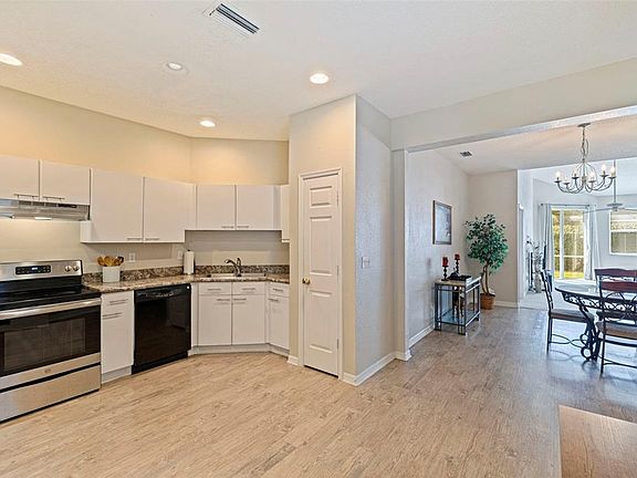 4th image of 1050 Starkey Rd APT 602