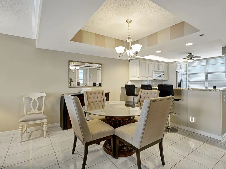 840 Ocean Dr #806 — Photo 20