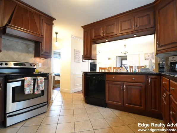 70 Hobart St #1