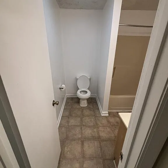 305 Farside Dr #4 — Photo 16