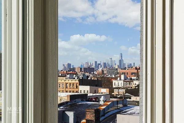 Rented by MNS | media 38