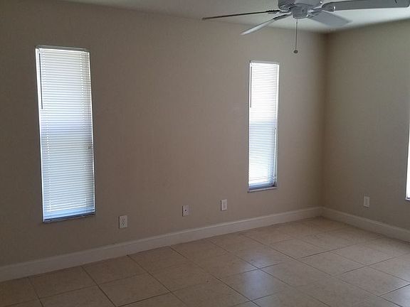4th image of 3406 SW 29th Ave