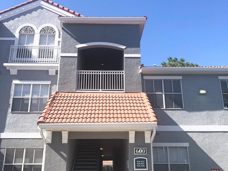 Welcome! 1 Bedroom, 1 Bath, First Floor Unit, overlooking pool with garage!
