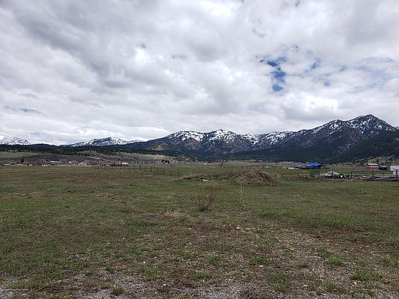 5th image of 1576 Saddle Dr