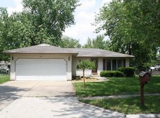 230 Karen Dr, Bourbonnais, IL 60914