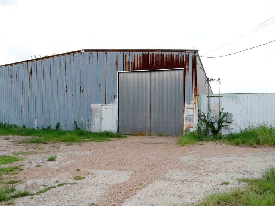 1st image of 301 SE 15th Ave