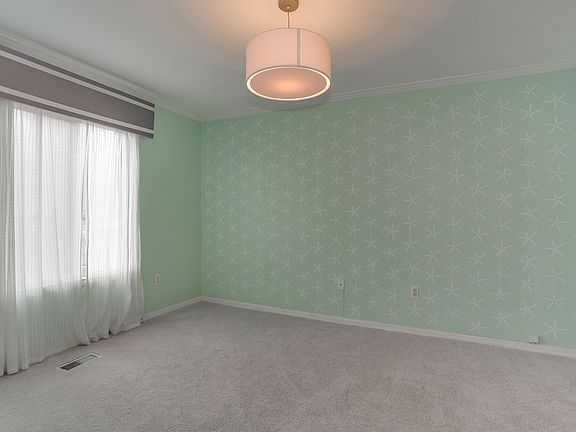 5th image of 634 15th St S APT A