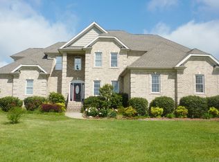 5601 Red Fox Ct, Oak Ridge, NC 27310