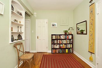 5th image of 221 E 18th St APT 3A