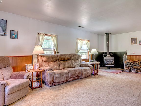 3rd image of 43705 NE 112th Ave