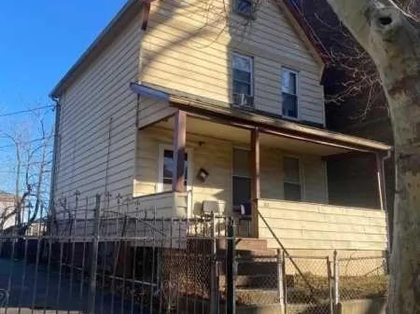 82 Bedford St, East Orange, NJ 07018
