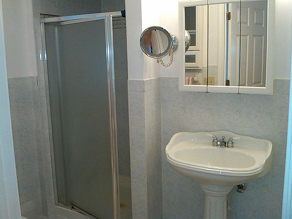 Master Bath w/Shower