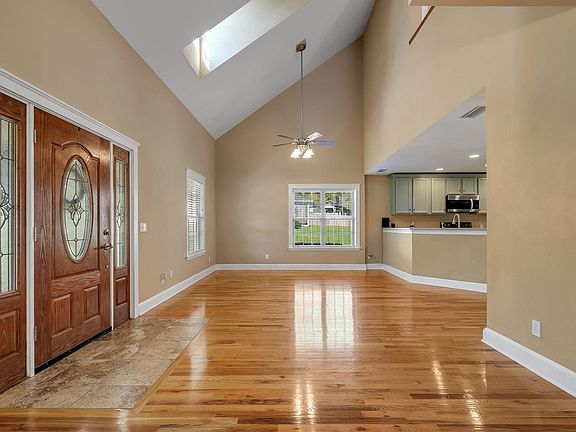 4th image of 1109 Archangel Way