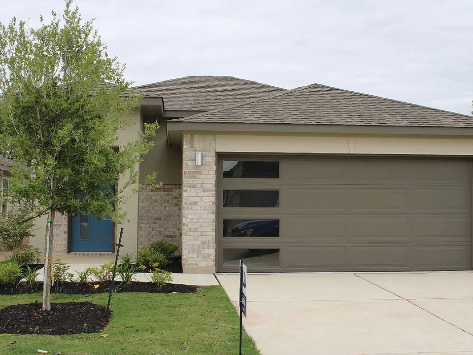 927 Lady Bird Ln