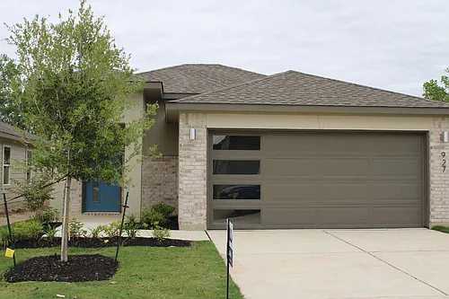 927 Lady Bird Ln Photo 1