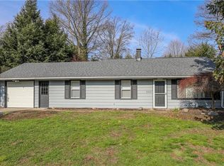 1930 E Tuttle Park Rd, Madison, OH 44057