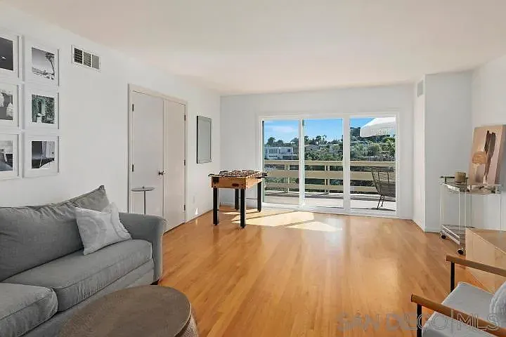 3625 Kingsley St #3625 — Photo 10